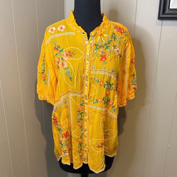 Johnny Was Women’s Small Yellow Floral Embroidered Blouse - Picture 1 of 6